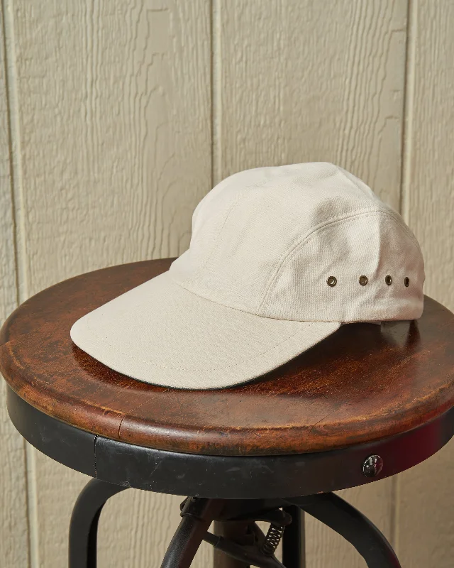 Classic cap with subtle tonal embroidery -Swordfish in Natural