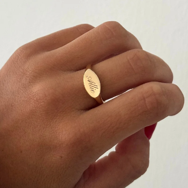 Rings with knot motifs for symbolic love -SOLID GOLD SIGNET RING