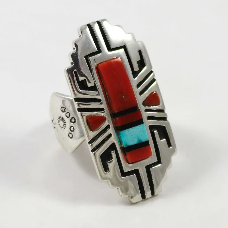 Rings with vine-wrapped bands for nature -Multi-Stone Inlay Ring