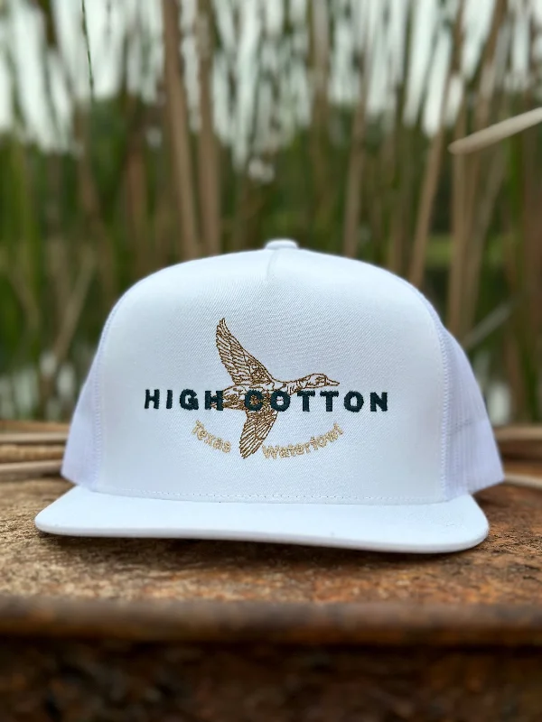 Classic cap with simple logo embroidery -Duck Hunting White