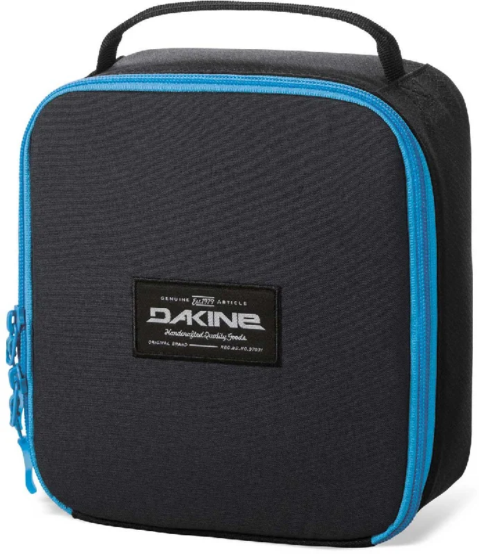 Expandable travel backpack for extra souvenir space -Dakine POV DLX Case 2020-2021