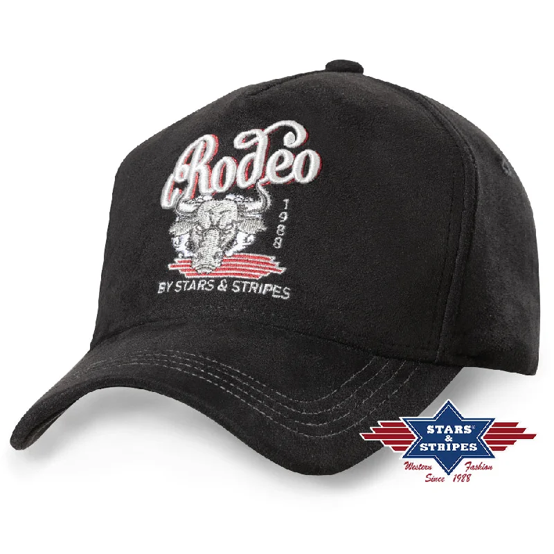 Minimalist cap for sleek simple style -Trucker Cap Rodeo Black