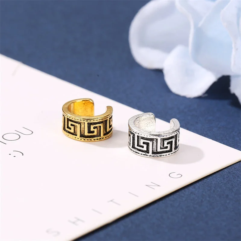 Chunky rings with hammered gold band texture -Wholesale Retro Ethnic Style Patterned Single Earring