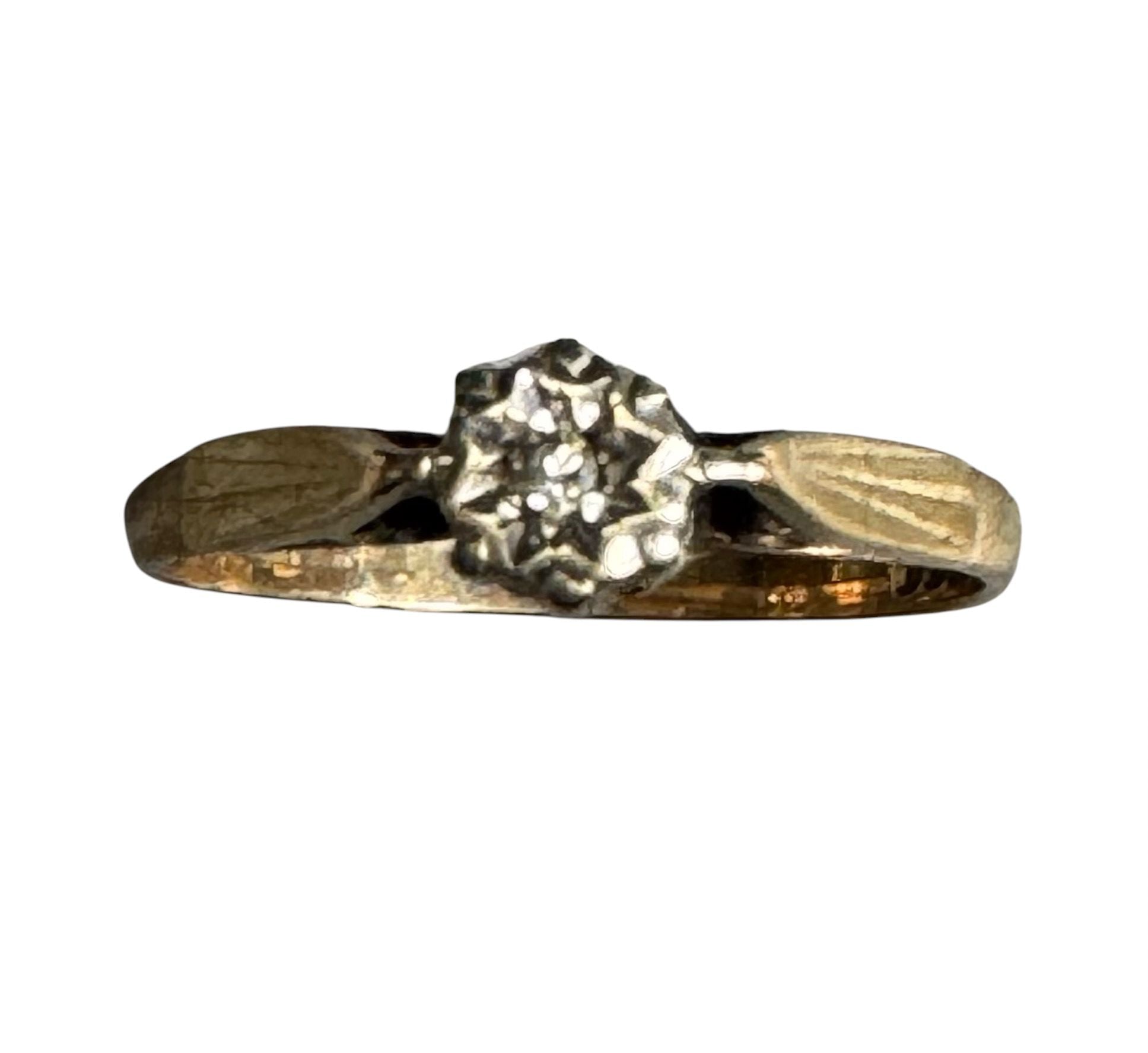 Ladies 9ct Gold Ring set with single clear stone.